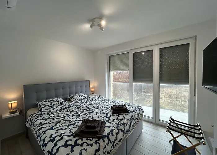 Apartment Raj *
