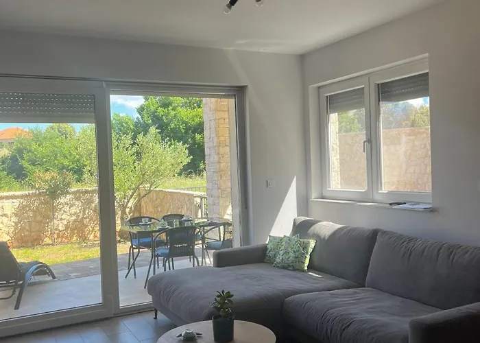 Apartment Raj *